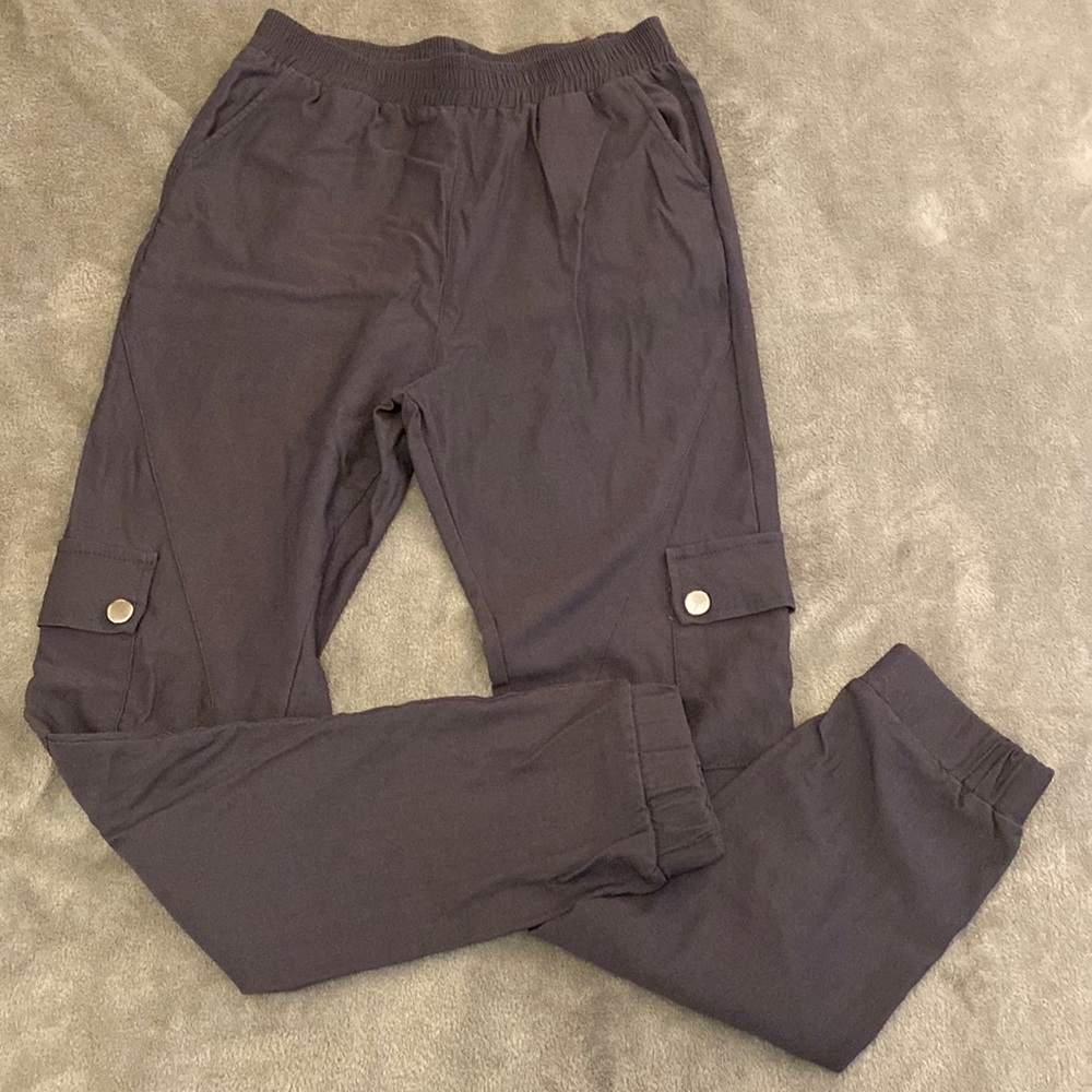 Gray Joggers w pockets (M)